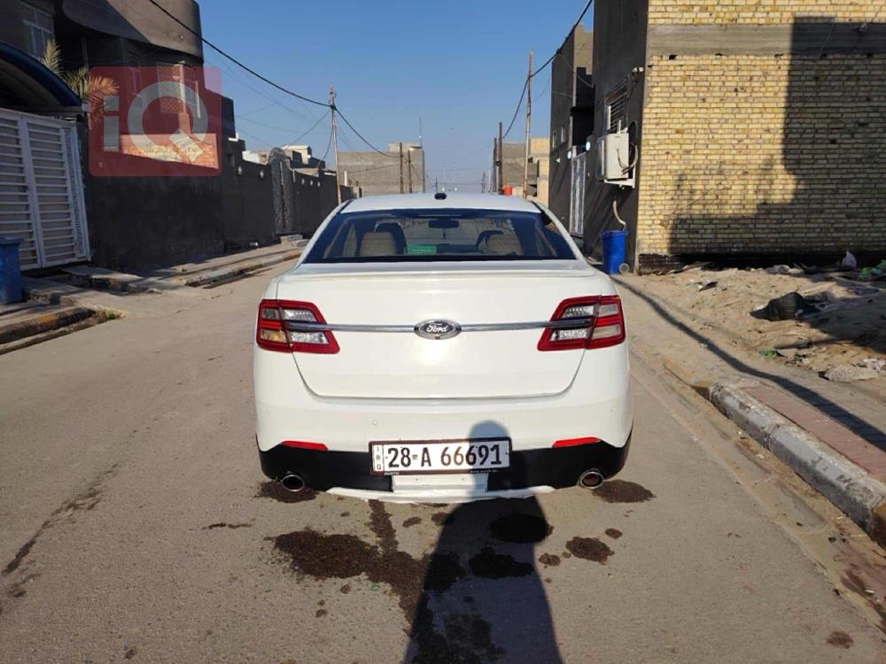 فورد تورس